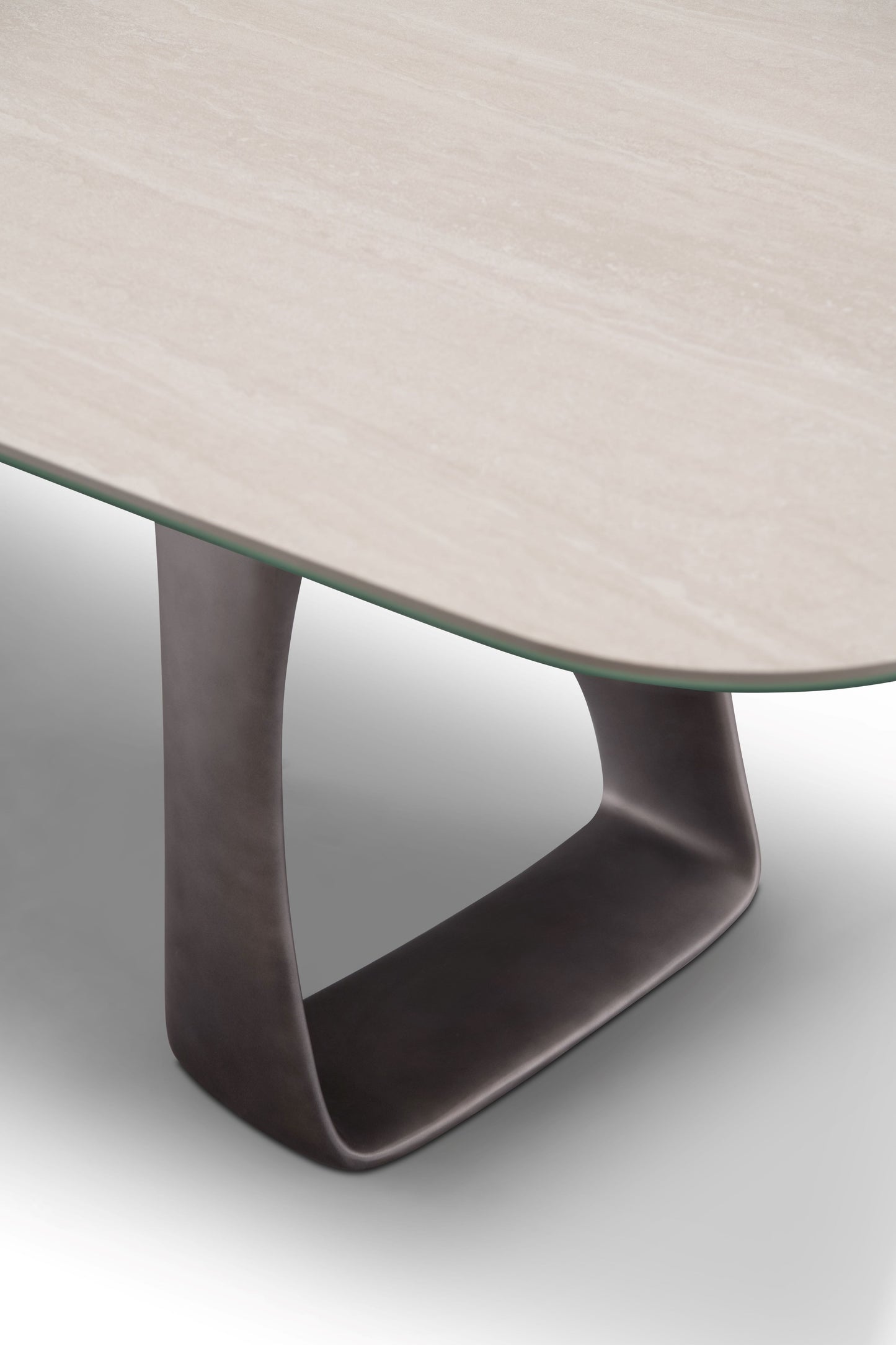Como Dining Table