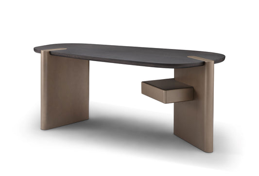 Milan Desk
