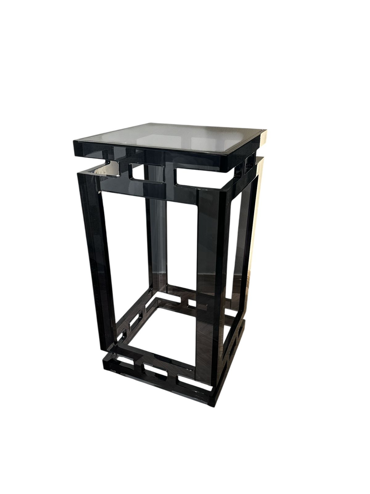 Nero Smokey Perspex Podiums