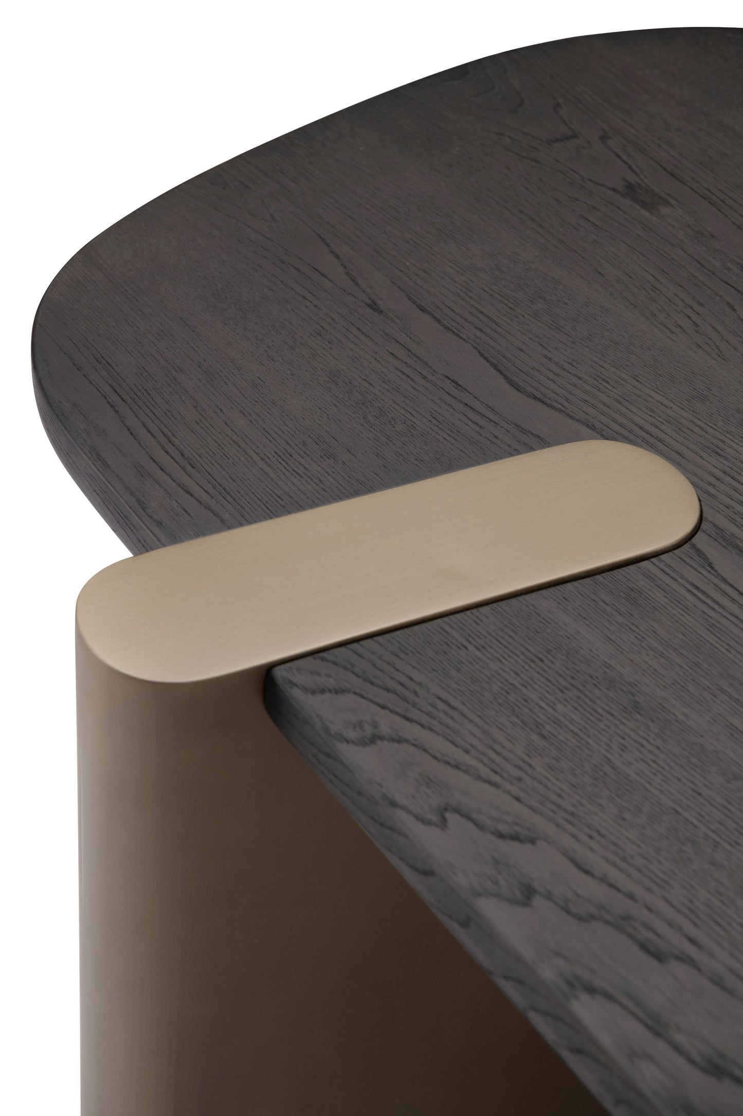 Milan Desk